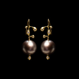 Molten Diamond  Tahitian Pearl Earring